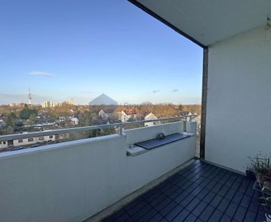 Penthousewohnung mit 2 Balkonen und weitläufigem Ausblick über Hannover