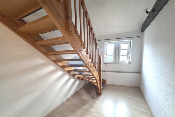 Maisonette-Wohnung im Dachgeschoss mit Galerie