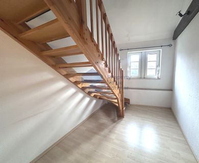 Maisonette-Wohnung im Dachgeschoss mit Galerie